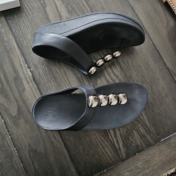 FitFlop Rola Glitzy Crystal Thong Sandals - Picture 2 of 7